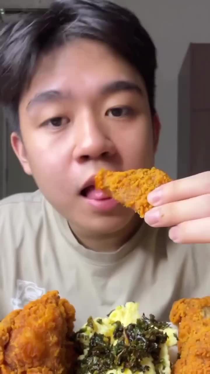 Mukbang Makan Besar
#Food #Videomasakan #videomakanan #Like #Follow #videolucu #Mukbang #Mukbangmakanbesar #Viral #videoviral #Fyp #lucu #ng