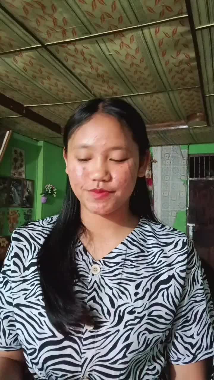 IDOL_XIV Nama: Yemima Melati Silaban Umur: 16 Tahun Daerah/ Kota:Lintong Nihuta (Medan)
Judul Lagu : "Tapi tahukah Kamu" By Dygta feat.kamas