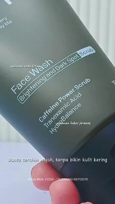 Tugas istri: memastikan suami tetap ganteng 🥳 #SuamiHappy #KahfBrighteningScrub #DarkspotNoMore #KahfBrightening #AntiDarkspot #SkincareCoup