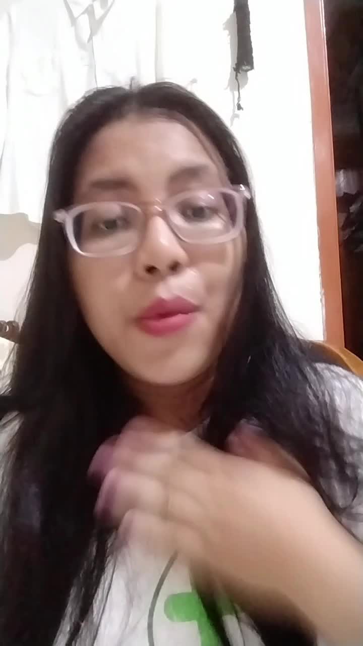 IDOL_XIII_Regina Patricia Dearny Saragih_23 tahun_Dia Istimewa 