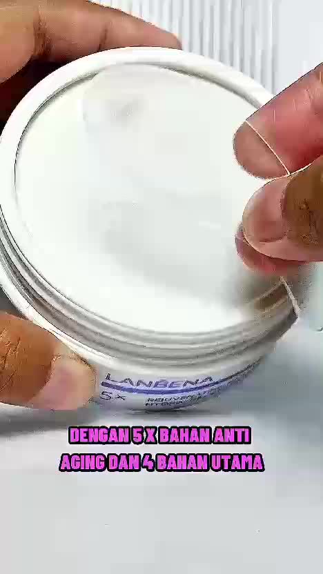 Mata kamu yang capek bisa agak mendingan lho pake produk ini. Coba dah!  #RCTIPlus  #HOTrctiplus  #foto produk  #spil_produk_kosmetik  #fory