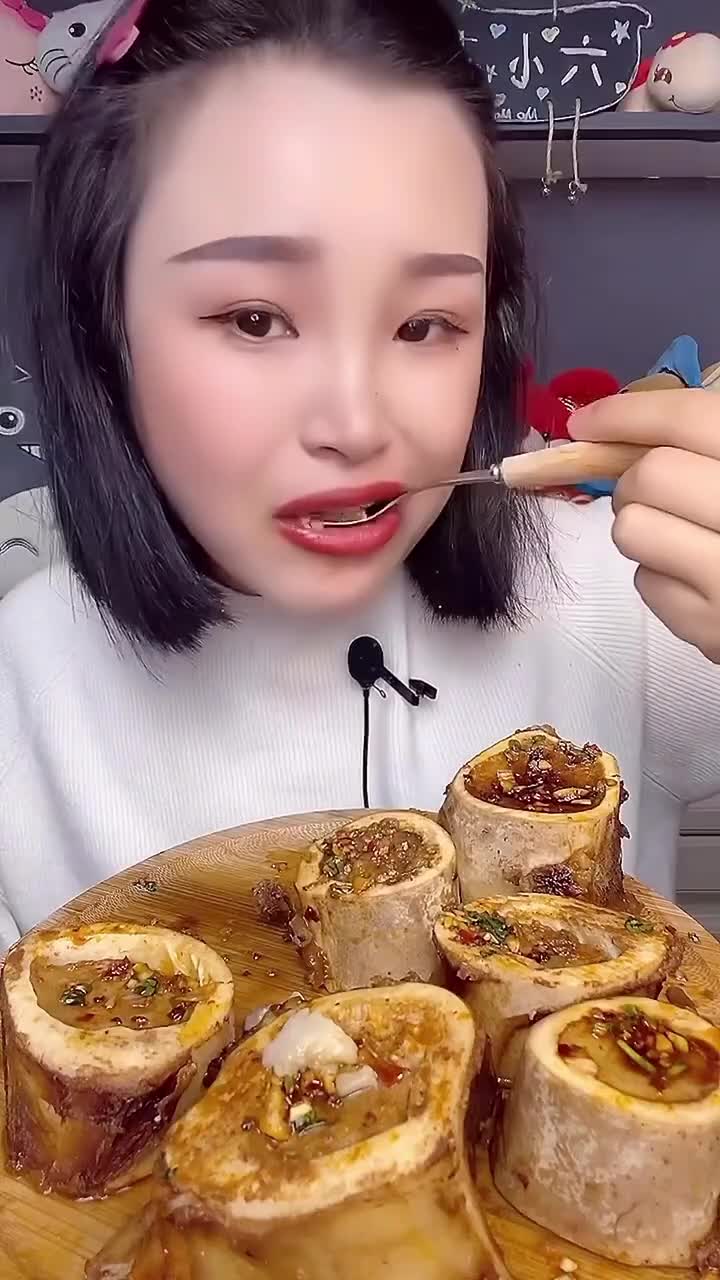 Pecinta sumsum full senyum
#sukamasaksukamakan #klosukakliklike #reviewmakanan #Food 