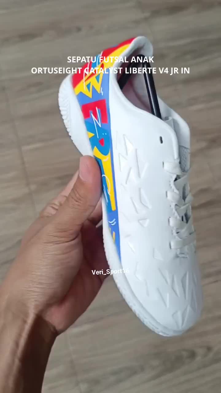 SEPATU FUTSAL ANAK
ORTUSEIGHT CATALYST LIBERTE V4 JR IN
Rp.349.000 JADI Rp.175.000

VERI SPORT ORIGINAL GAK HARUS MAHAL! 
ORDER KLIK 👇

WA :