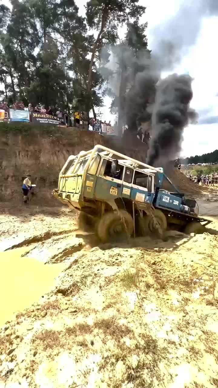 Masuk lumpur

 #videolucu
