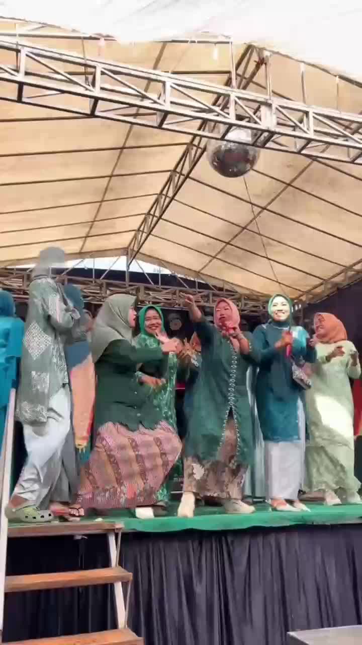selalu kompak