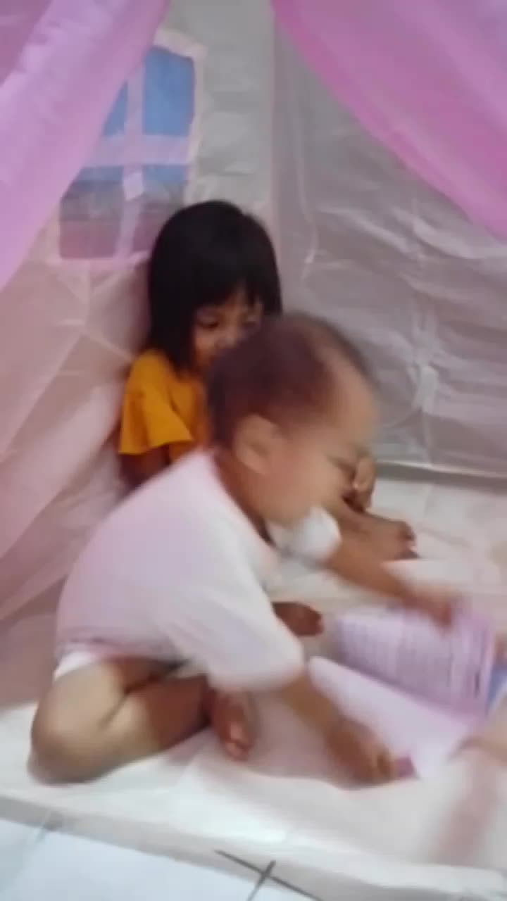flasback yasmin umur 3th kayla umur 1th.🥰
#MasyaAllah tabarokallah 😍 
#Kakak Sayang Adek 
#ceriadanhappy 
#RCTIPlus 
#HOTrctiplus 