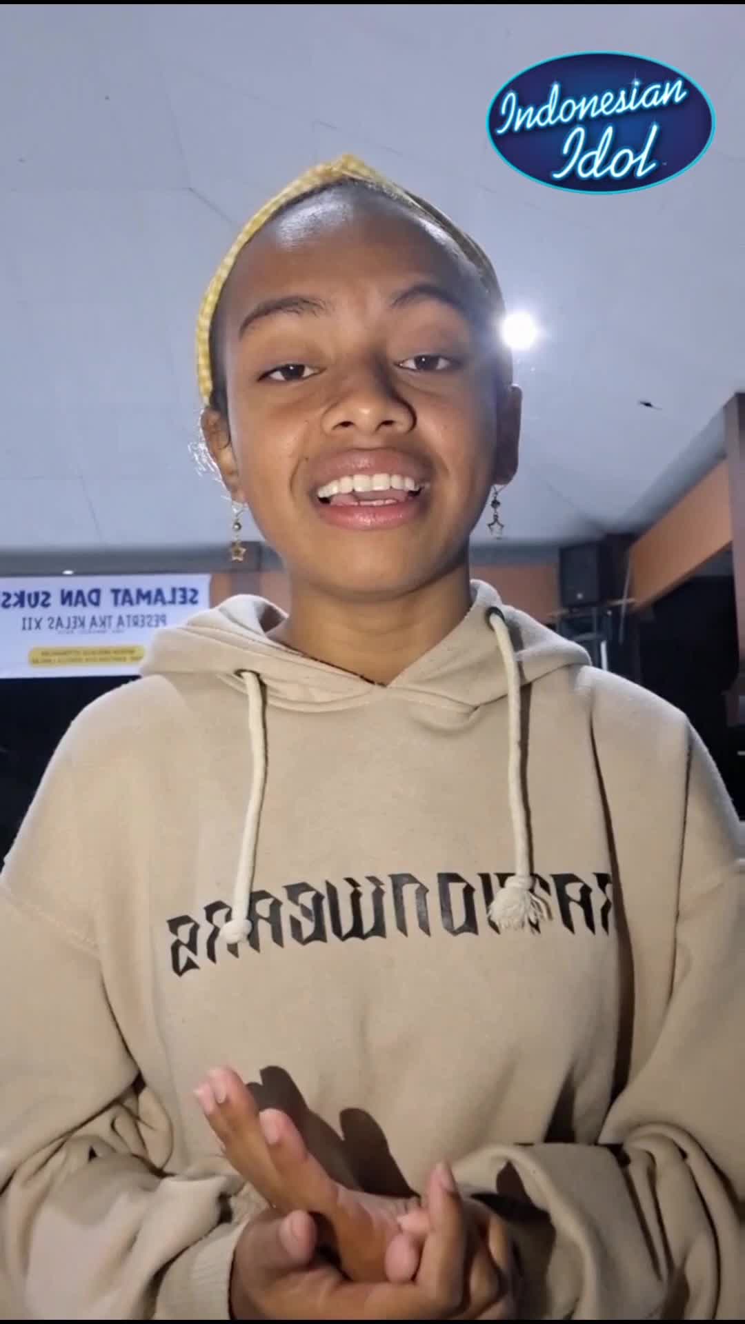 IDOL_XIV//Brigita Marice Momotsan//17 Tahun//KOTA BATU//Takkan Nerpaling DariMu by.Rossa.