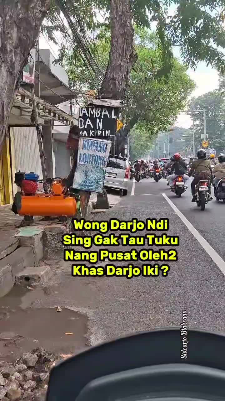 Pusat Oleh-Oleh Khas Sidoarjo

Lokasinya di utaranya RSUD Sidoarjo

#pusatoleholeh
#fypreels
#viralreels