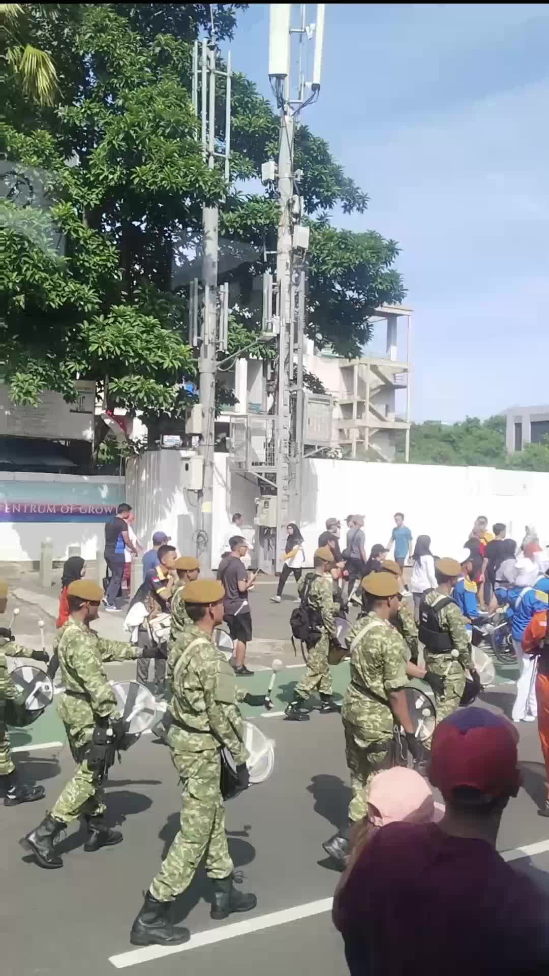  cfd sudirman diawal tahun
ada marching band ternyata
#marchingband
 #cfd
 #RCTIPlus 
#HOTrctiplus 
#sunmory