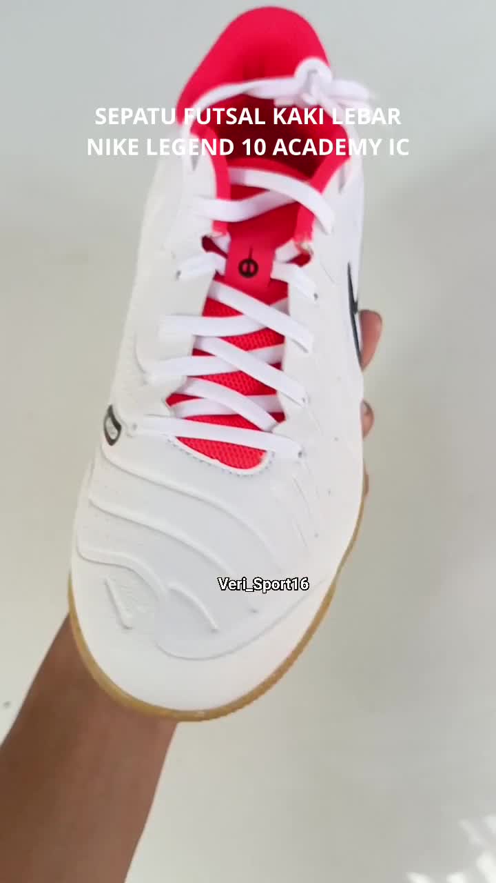 DISKON 55% LEBIH  SEPATU FUTSAL
NIKE LEGEND 10 ACADEMY IC
Rp.1.199.000 JADI Rp.525.000
SIZE 41(26CM)

VERI SPORT ORIGINAL GAK HARUS MAHAL.
O