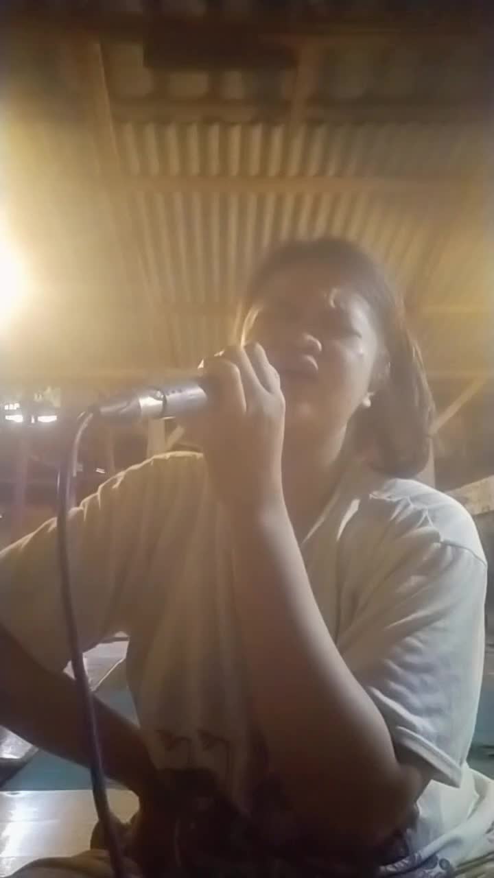#IDOL_XIV[spasi] FITRIYANI SHOBAH[spasi]24Tahun[spasi]TEGAL[spasi] CINTA TAK HARUS MEMILIKI 