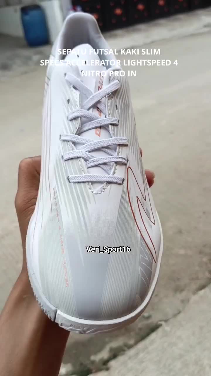 DISKON GEDE SEPATU FUTSAL.
SPECS ACCELERATOR LIGHTSPEED 4 NITRO PRO IN.
Rp.599.800 JADI Rp.325.000.

VERI SPORT ORIGINAL GAK HARUS MAHAL.
OR