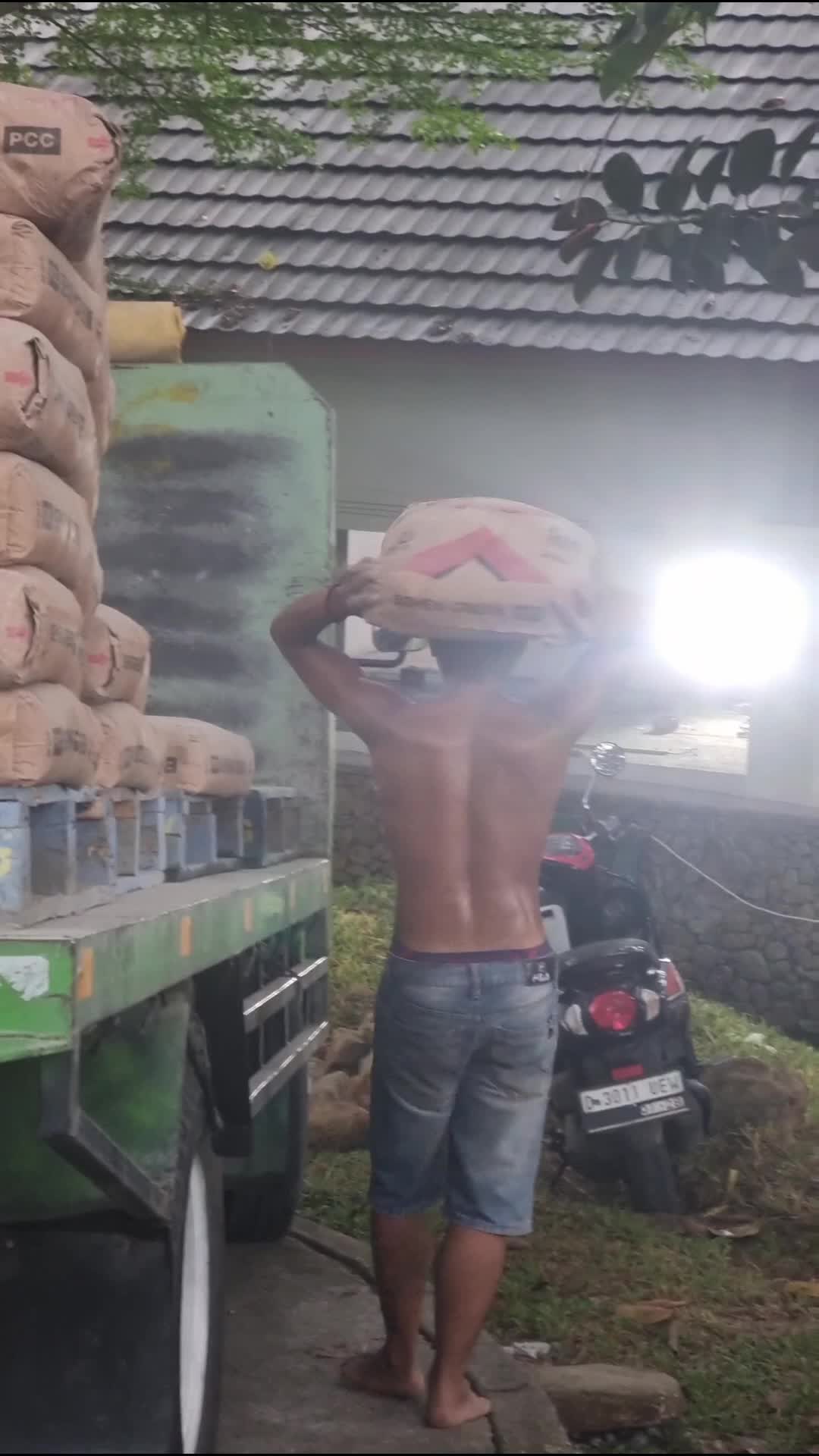 Kerja keras #tukangproyek #viral #beranda #subscribe 