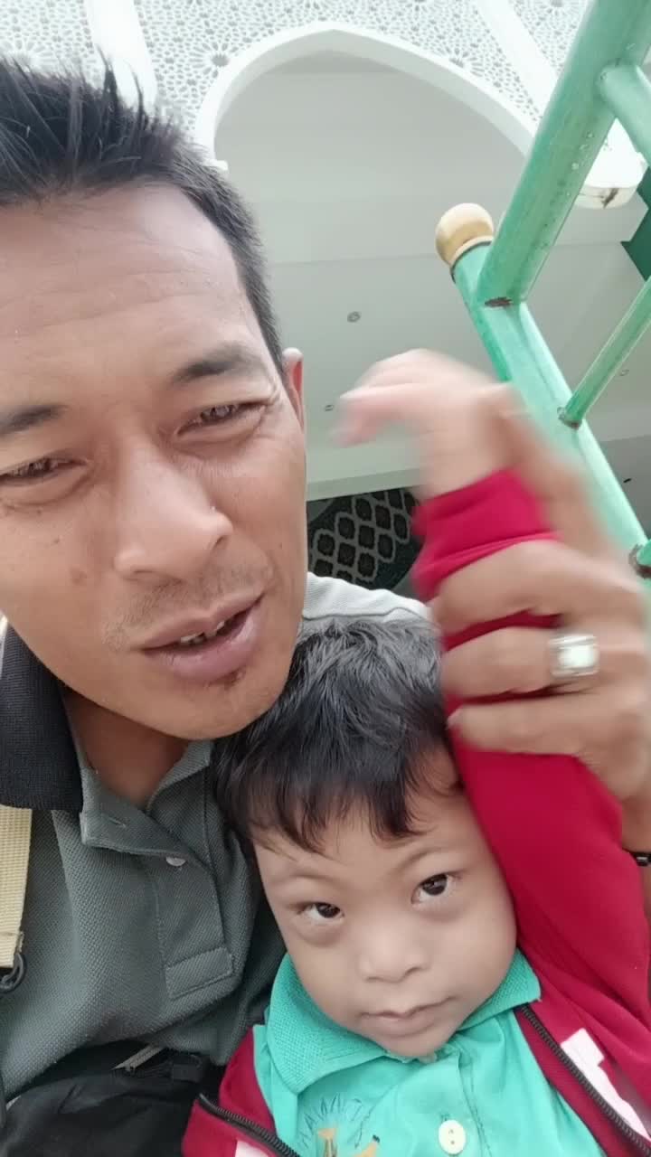 Anak tumbuh kembang harus sering di ajarkan😁🥰
