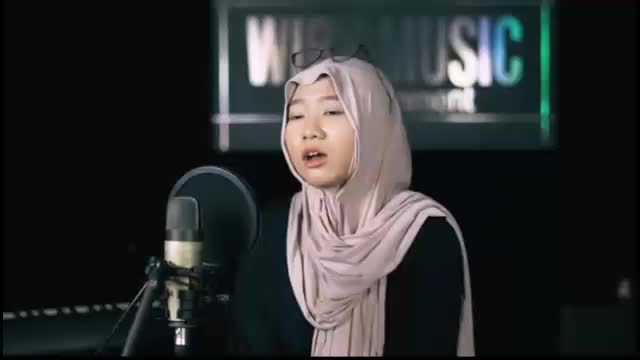 IDOL_XIII NUNIK NURLAILI MUJIASIH 21 TAHUN KEBUMEN JAWATENGAH 