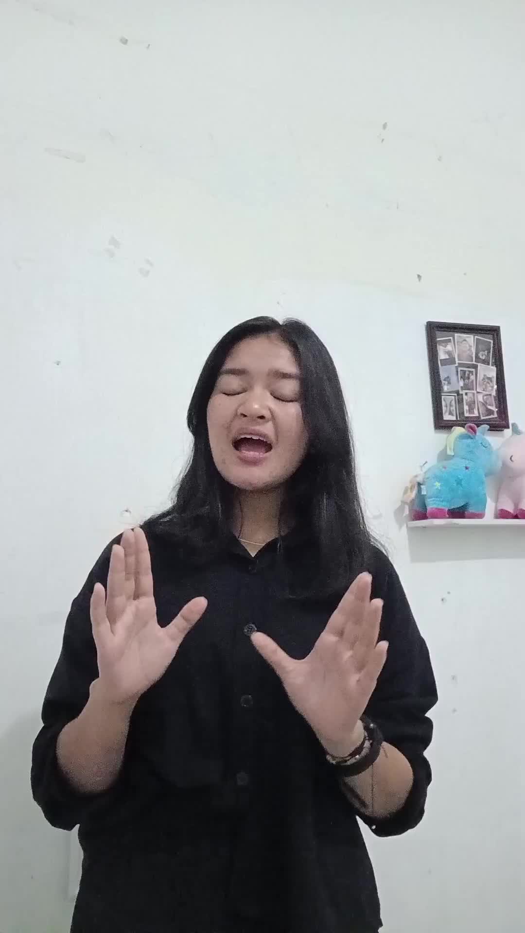 IDOL_XIV OLGA NEYYSHA 19 TAHUN MEDAN TERLANJUR MENCINTA