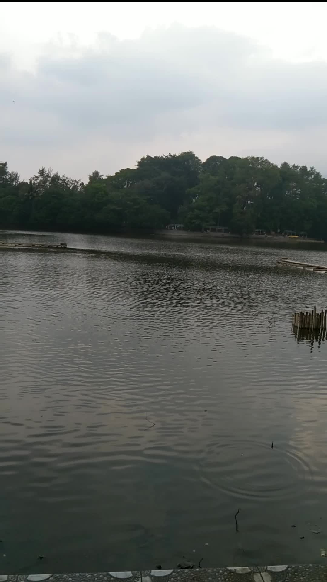 Kita naik rakit dulu gaes