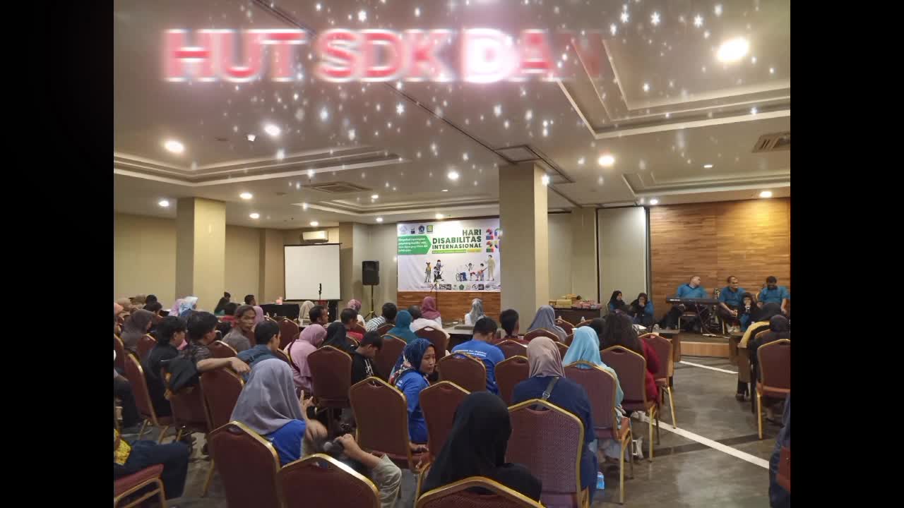 Hari Disabilitas Internasional yang diperingati bersama dengan Hari Ulang Tahun Sahabat Disabilitas Kebumen ke 6 bertepatan dengan Hari Ibu 