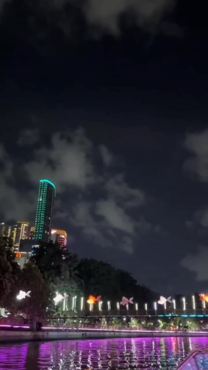 Sungai Kalimas Surabaya ...
 #RCTIPlus  #HOTrctiplus  #RCTIoke  #rctiofficial  #rcti 