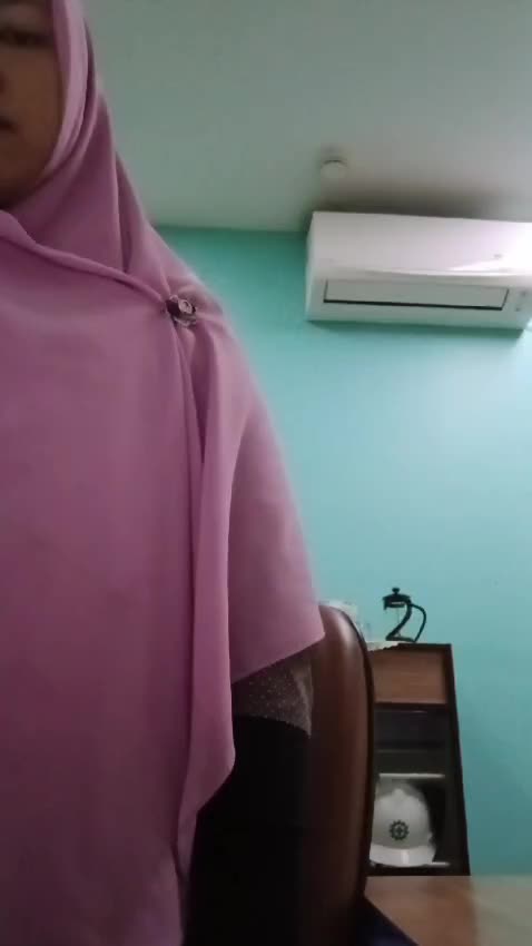 Rutinitas jam 10 di kantor , sejak kebijakan presiden baru. tapi ternyata memang dengan begini jadi menambah rasa cinta tanah air