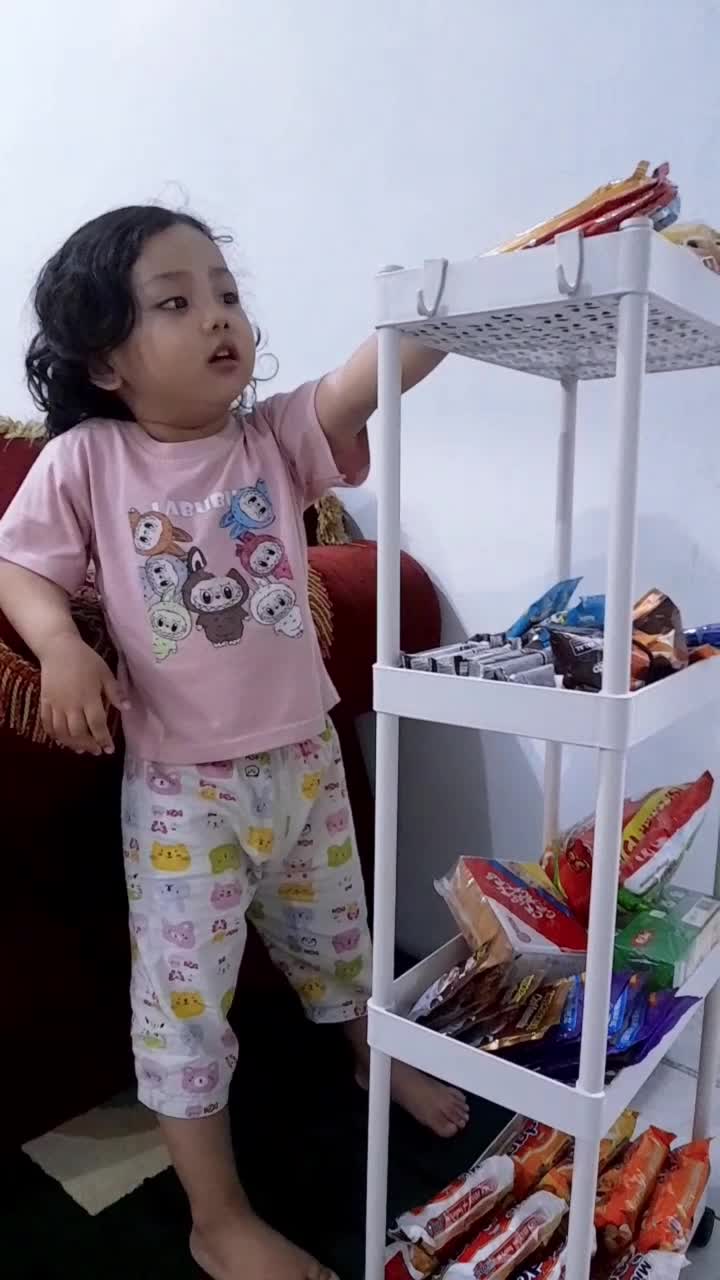 ceritnya lagi jualan..🤭