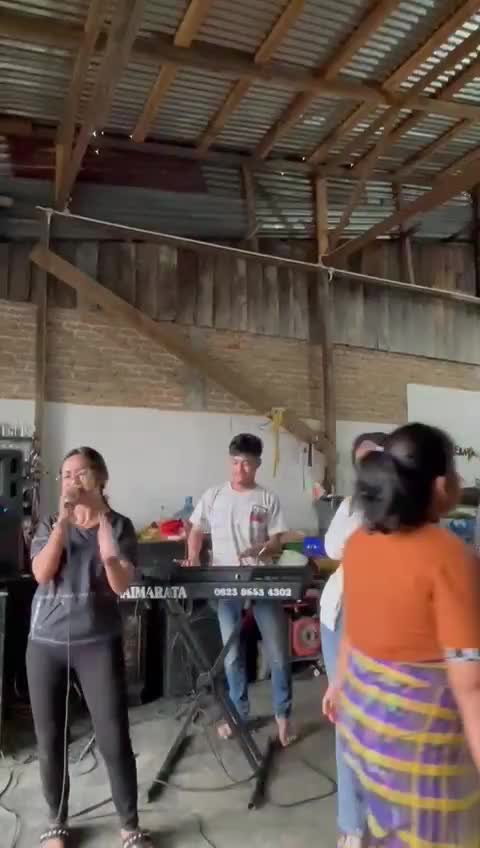 Lagu batak "SOMARTONA" - Jamila Sister