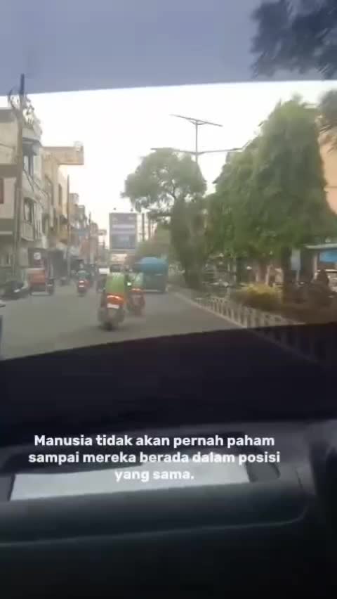 ada yang paham dan aja juga yang tidak padam tentang nyawa manusia kami hanya relawan yang membantu agar pasien cepat dapat pertolongan pert