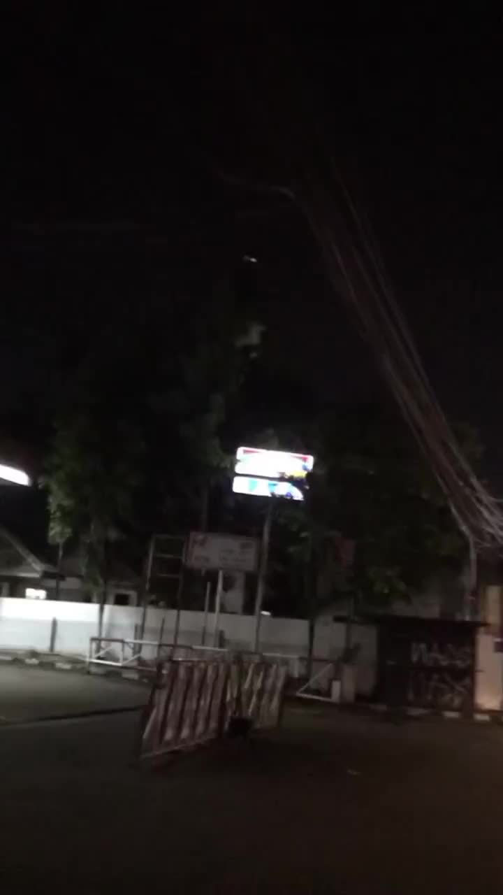 Info Indomaret yang ada ATMnya tapi nggak ada tukang parkirnya