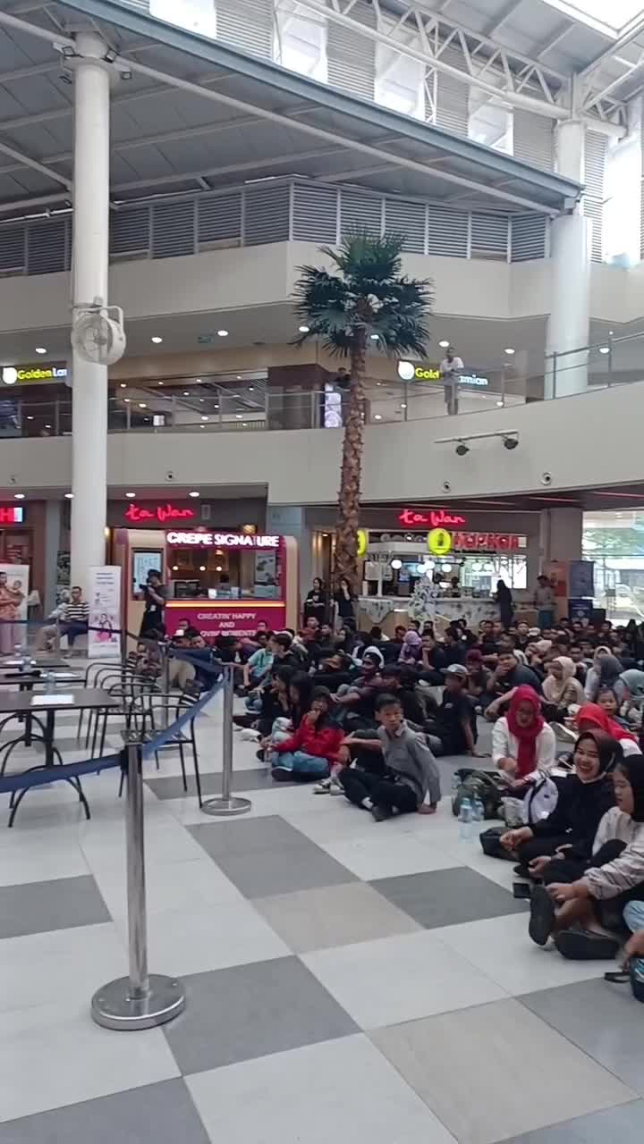 Ayoo bergabung... Ada banyak hal yg seru disini