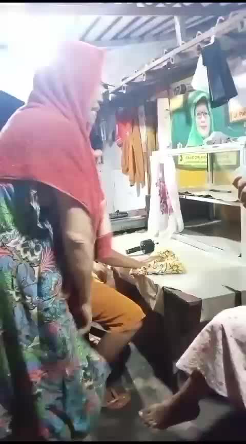 Haha hahaha 😅😅😅😅