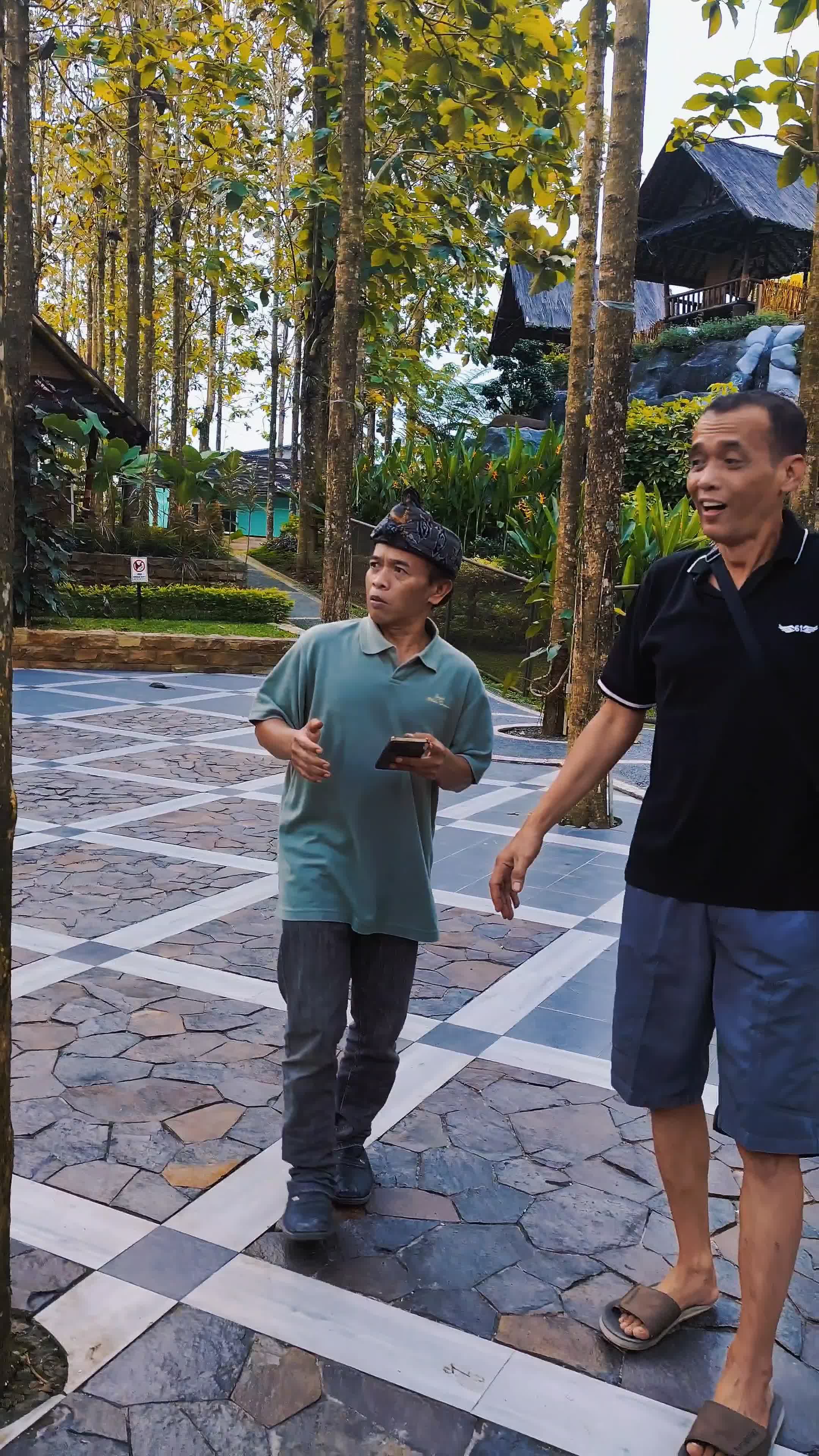 Terlalu asyik  #RCTIPlus  #komedi 