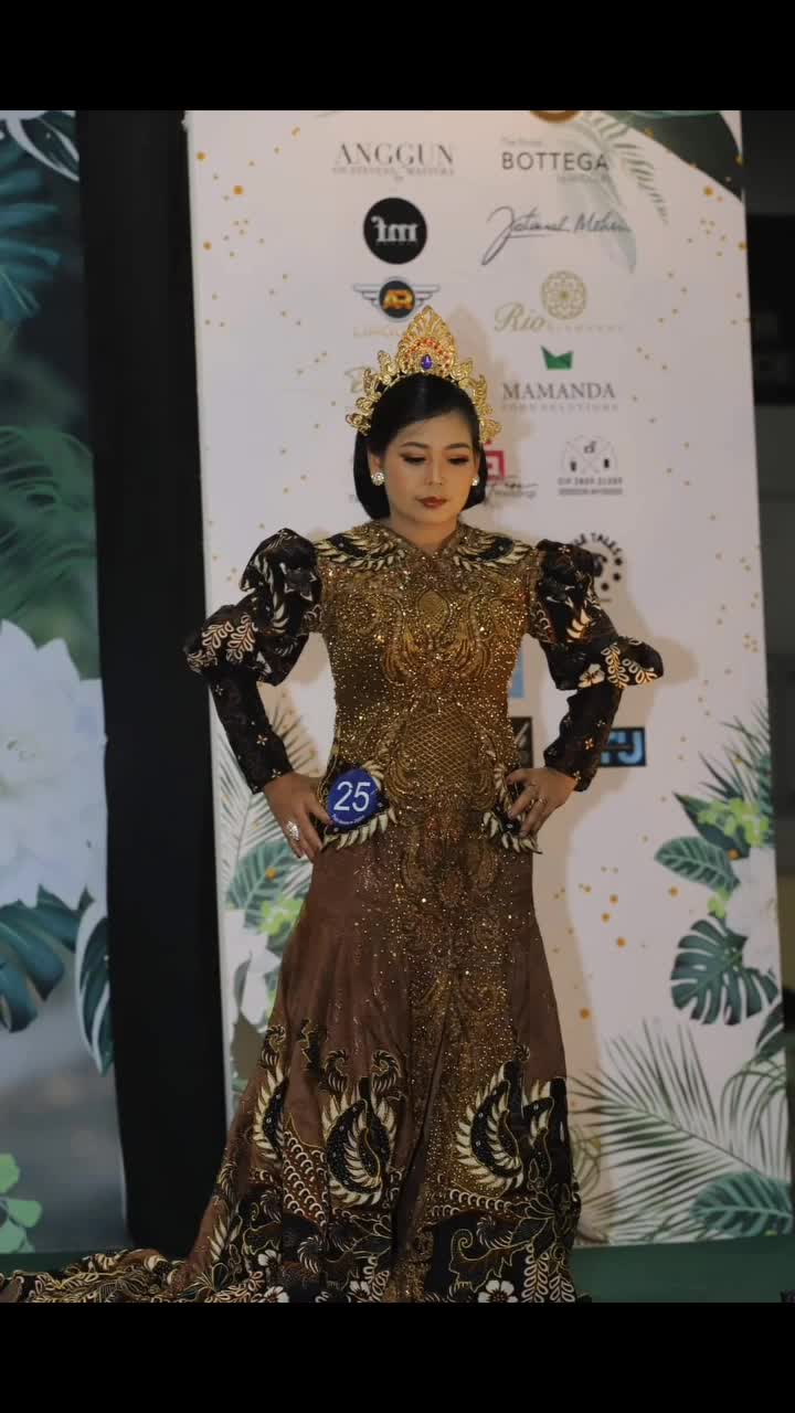 fashion show putri kebaya 2024 Singapura 