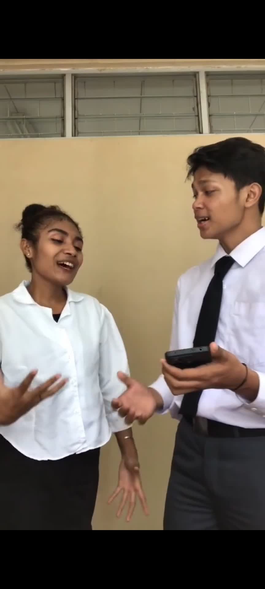 IDOL_XIII IBNU&SARCE 19 TAHUN BANDUNG TAPI TAHUKAH KAMU~DYGTA