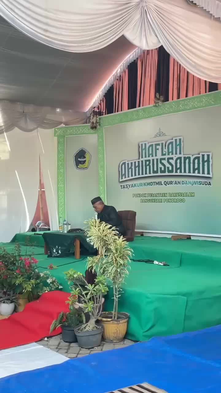 Pengajian x Tayupan, dirumahmu ada ngga gaiss 


#RCTIPlus #HOTrctiplus #icrcti #rcti #RCTIoke 