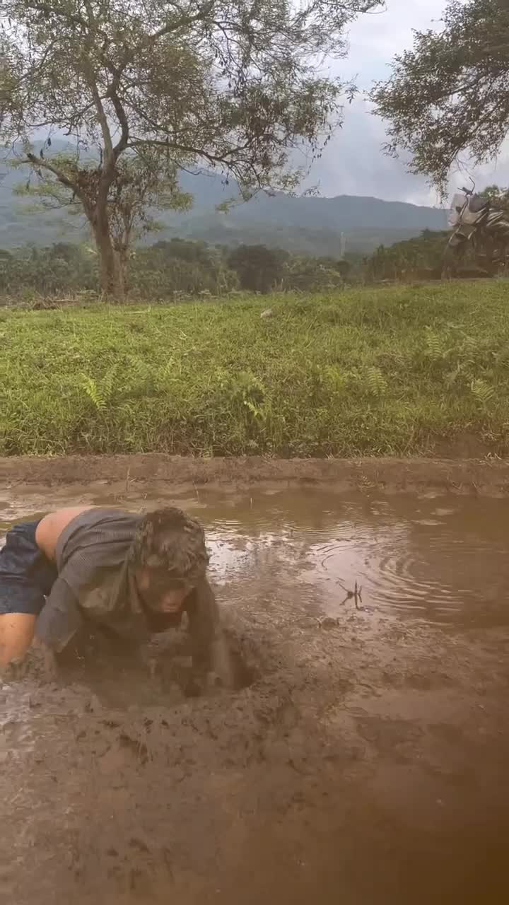 loncat jauh #videolucu  #lucu 