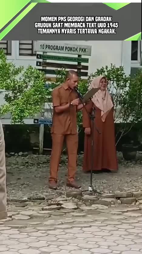 Momen PNS Georogi dan Gradak gruduk saat membaca text UUD 1945 Temannya Nyaris Tertawa Ngakak. #ngakak  #videolucu  #Viral 