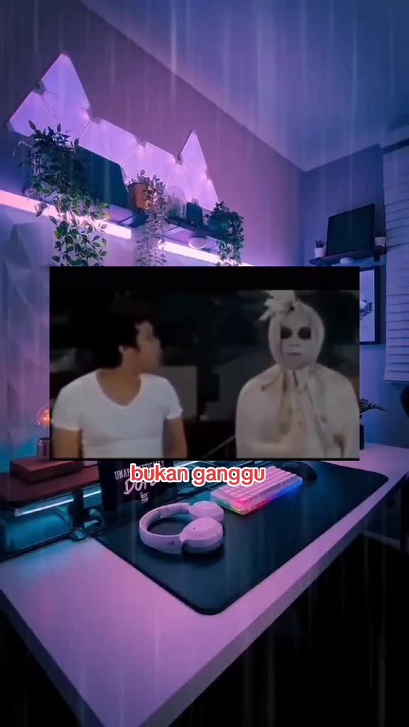 pocong gak ada harga diri nya