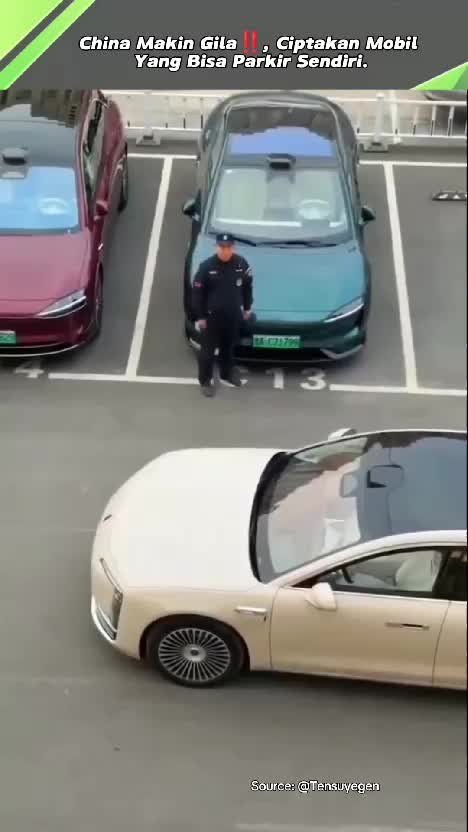 China Makin Gila‼️, Ciptakan Mobil Yang Bisa Parkir Sendiri. #Teknologi Masa Kini  #oto mobil  #videoviral 
