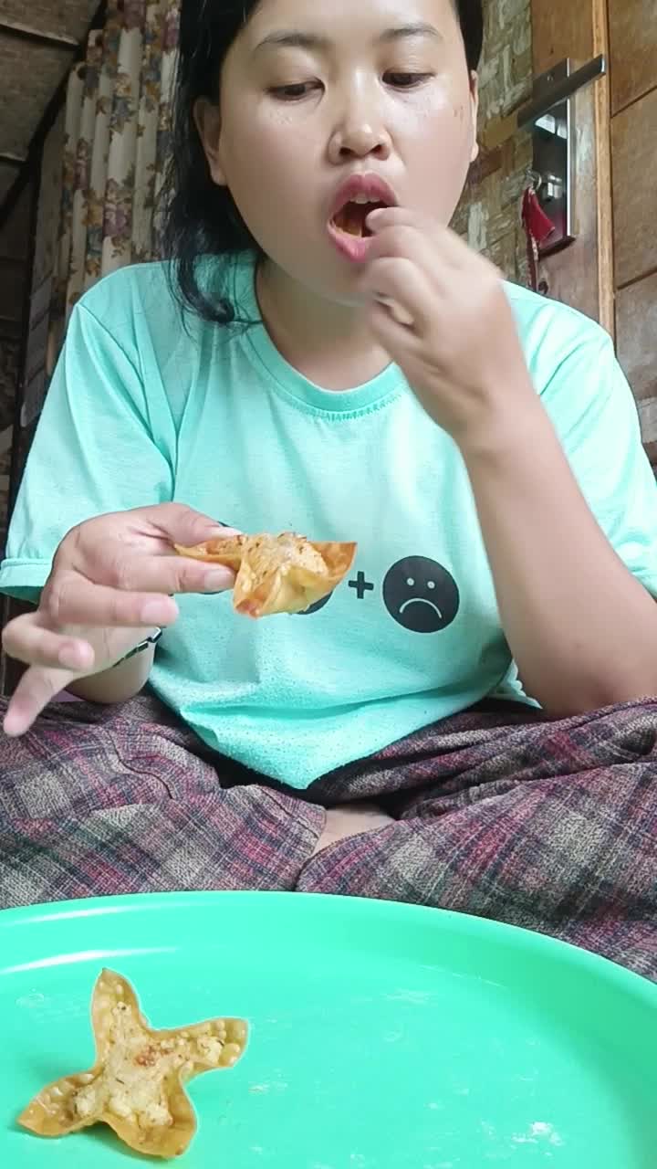 review siomay goreng  #short  #HOTrctiplus  #RCTIPlus 