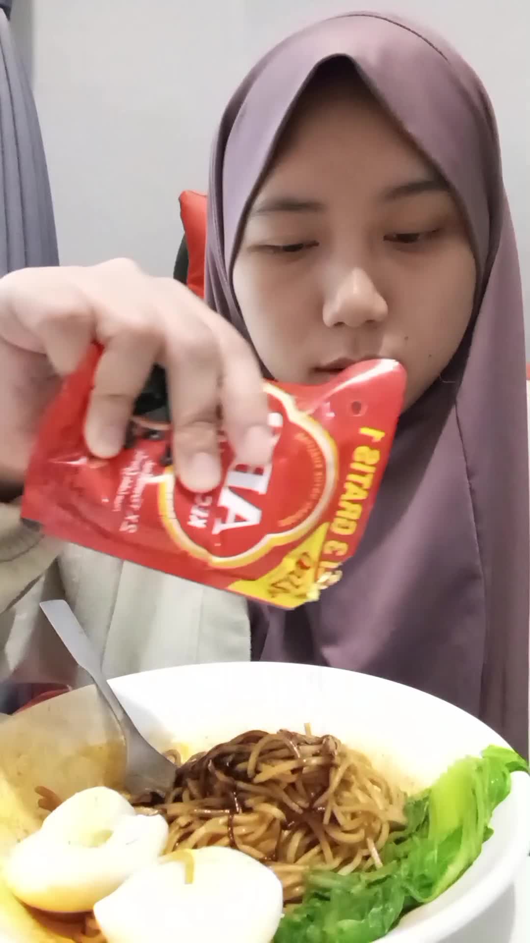 tambah kecap sekali