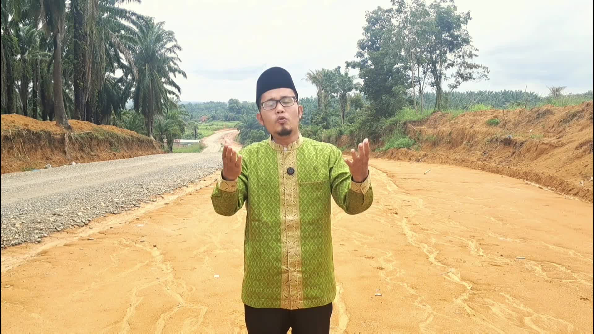 CMI_INEWS FAZAR 29 KABUPATEN LABUHANBATU SELATAN INGATLAH ALLAH DALAM KEADAAN APAPUN ALLAH AKAN MENGINGATMU 

 