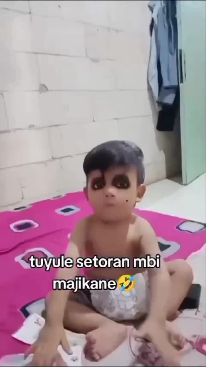 mlem Jum'at tadi babang nauvan jadi tuyul 🤭😅

#RCTIPlus #HOTrctiplus #fypシ゚viral #1TRENDING #mahmud #mamahmudaberanaktiga 