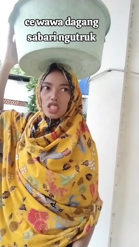 ce wawa jualan sambil ngutruk