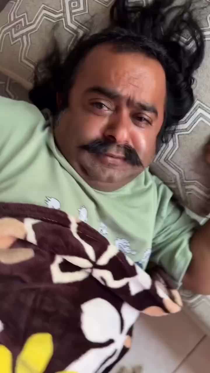 nyukurin kumis temen 😂





#RCTIPlus  #RCTIoke  #fyp  #Viral  #ngakak 