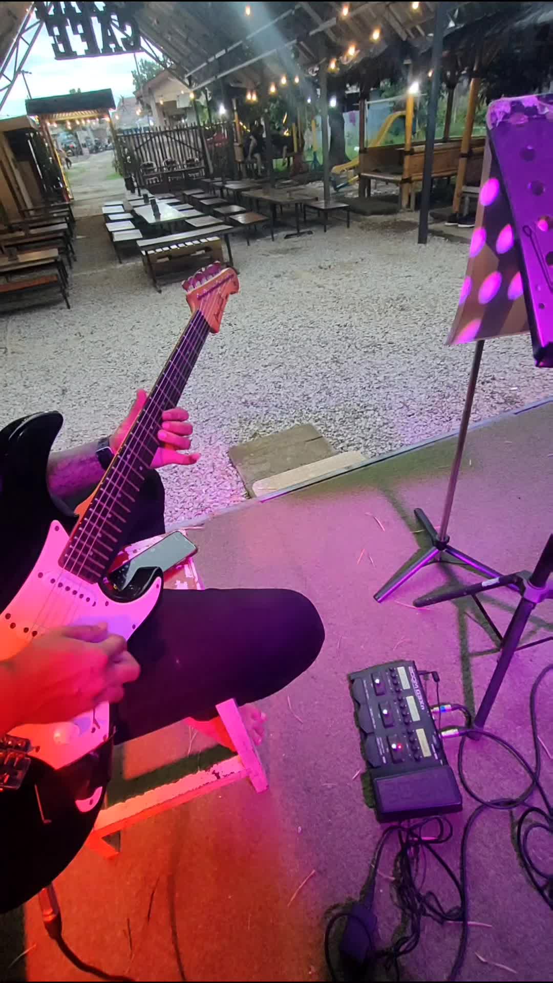 Latihan di Sore hari with Bang Aldo 🎤🎸🥰