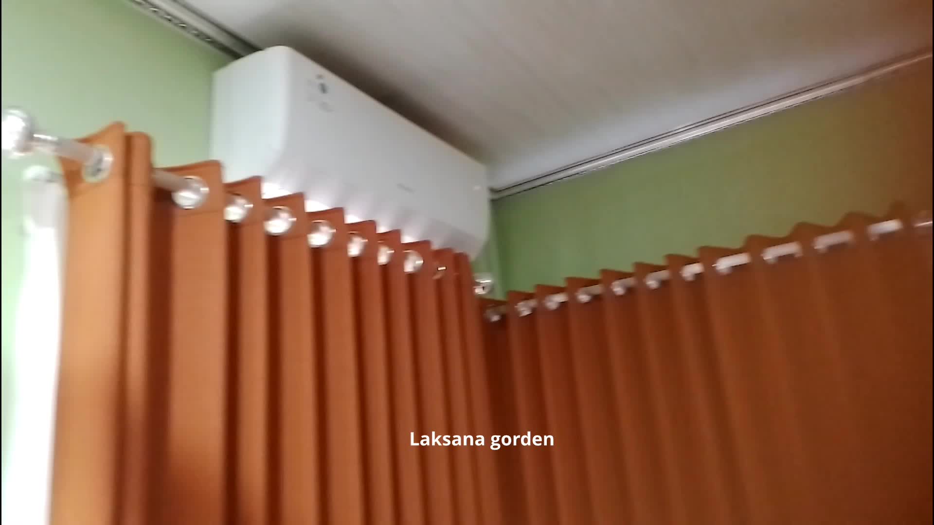 Orange gorden windows
#RCTIPlus #trending #Laksanagorden #curtains 