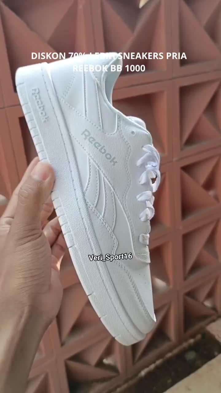 DISKON 70% LEBIH SNEAKERS ORIGINAL
REEBOK BB 1000
Rp.899.000 JADI Rp.275.000
SIZE 40 41 42 44

VERI SPORT ORIGINAL GAK HARUS MAHAL.
ORDER KL