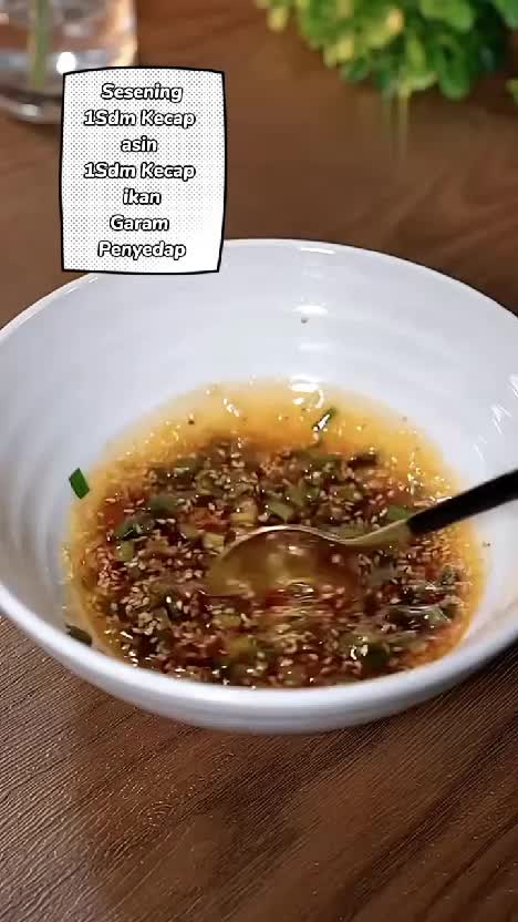 Resep Simpel Pangsit Kuah Cili Oil
Wonton Seger
Super simpel  #Inspirasi resep ni bundd  #pangsitayam  