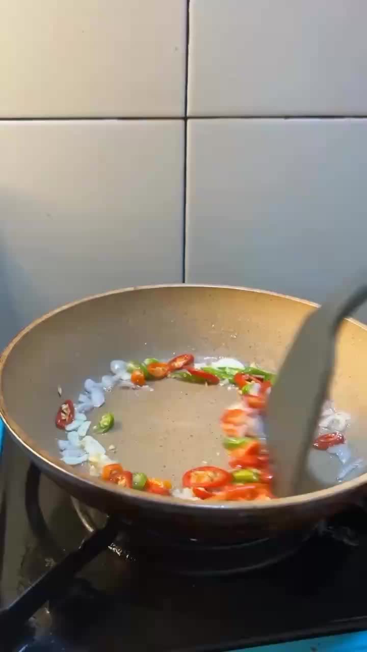 masak toge dan tahu  😋🌶️🔥 
#resepsimple #masakansimple #anakrantau #anakkost #tutorial #cahkangkung