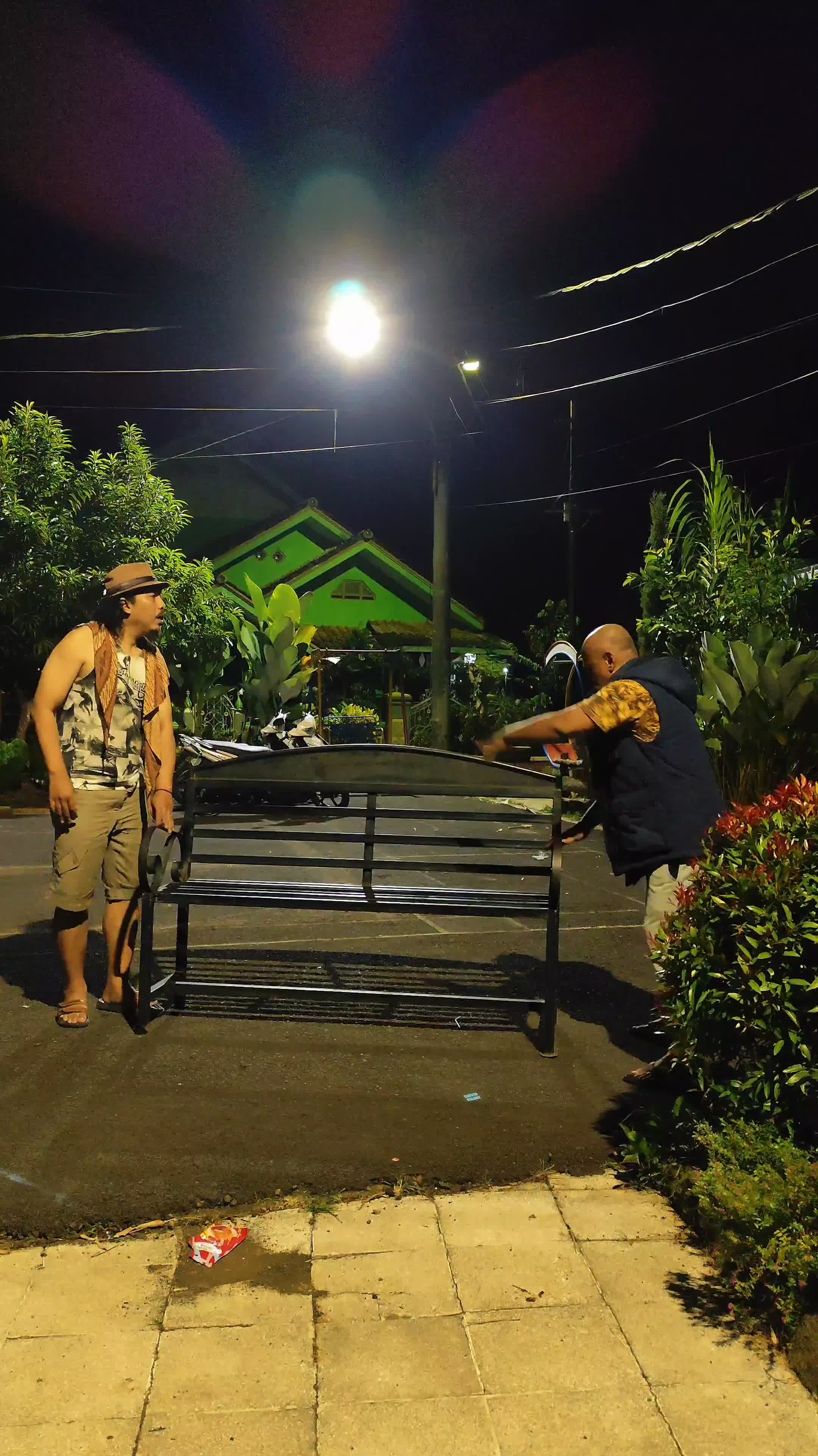 Kursi taman #RCTIPlus  #komedi 